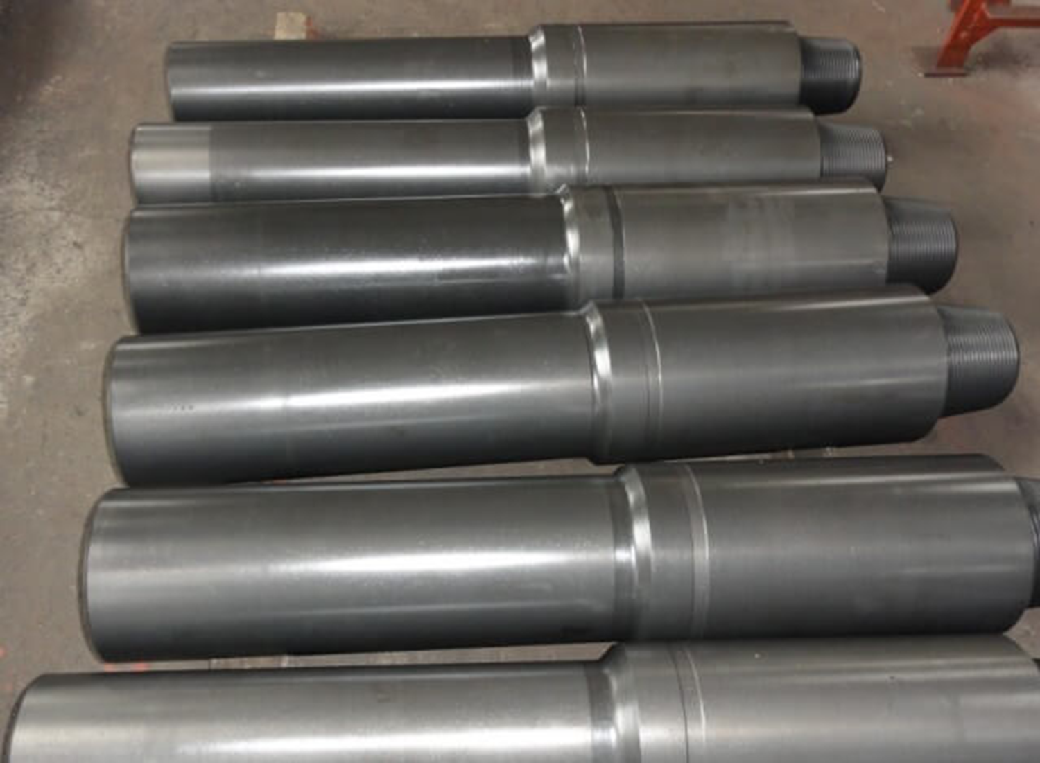 float valve|sucker rod|coupling|joint|oildield equipment|rig|drilling|oil|petroleum